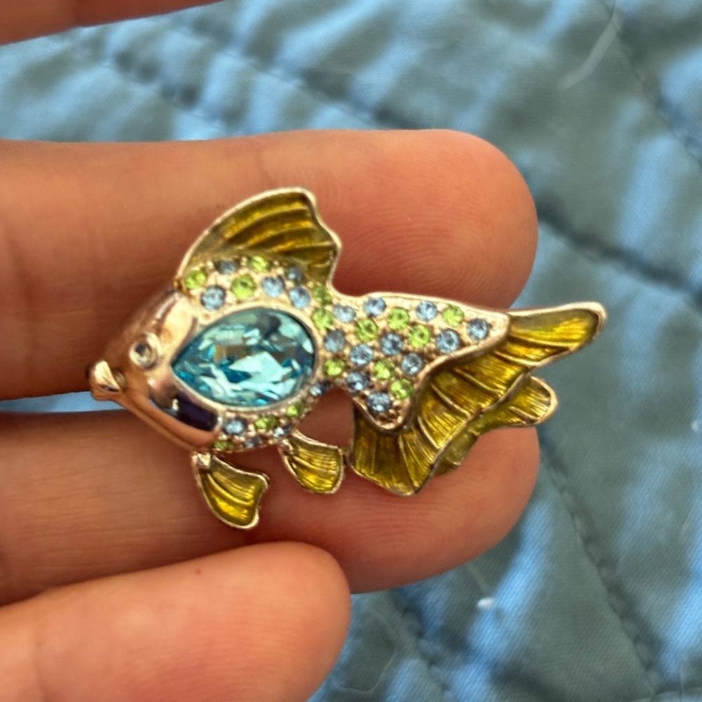 Monet Jelly Belly, Fish Brooch Pin Blue Rhinestones Green Enamel Silver